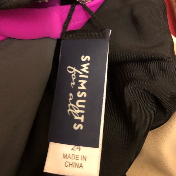 Plus Size Swimsuits for All One Piece Tri-Color Swimsuit - Picture 4 of 7